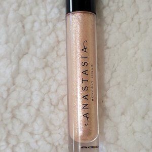 Anastasia Beverly Hills lip gloss